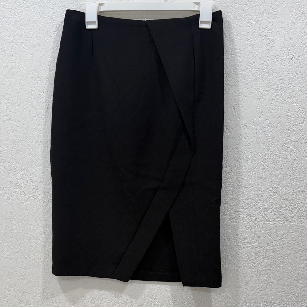 Zara Black Pencil Skirt with Criss-cross kick pleat, Size Medium